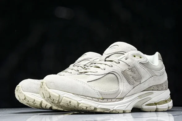 New Balance 2002R M2002RJN 