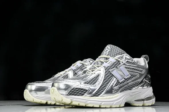 New Balance 1906  M1906RBT 