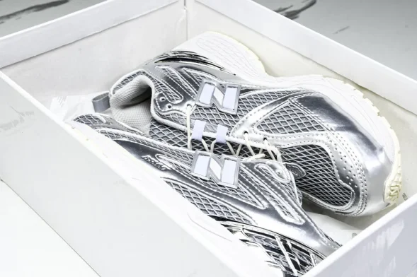 New Balance 1906  M1906RBT 