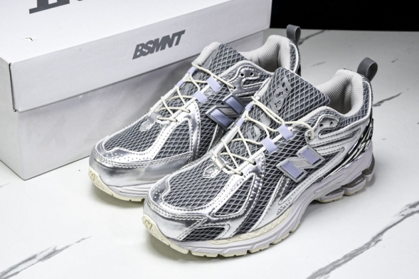 New Balance 1906  M1906RBT 