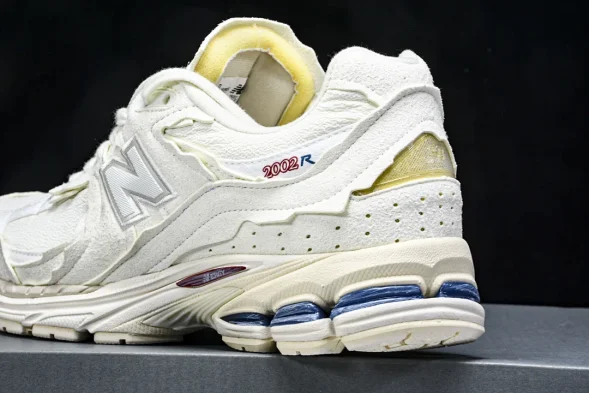 New Balance 2002R M2002RDS 