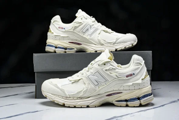 New Balance 2002R M2002RDS 