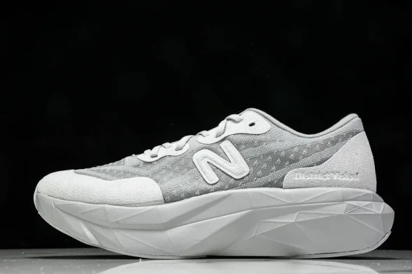 New Balance FuelCell Rebel V4 MRCELVD4 