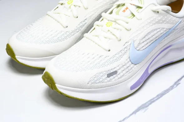 Nike Journey Run HV1798-141 