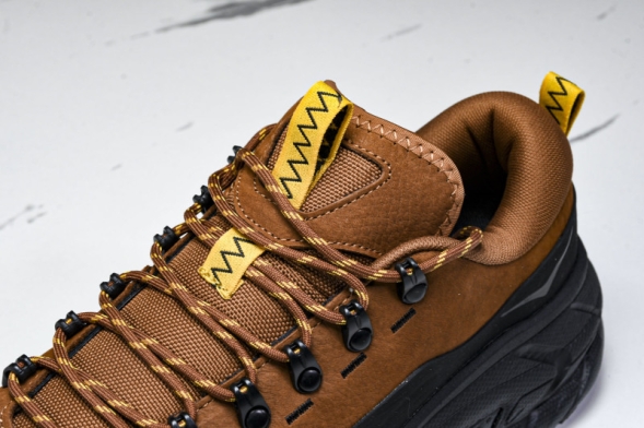 Hoka Tor Summit 1147952 HBCK 