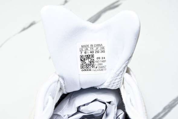 Adidas Lightblaze JQ9966  