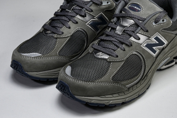 New Balance 2002R ML2002RA 