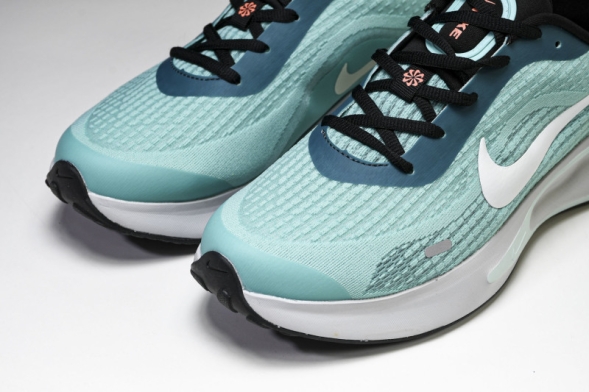 Nike Journey Run FN0228-300 