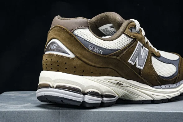 New Balance 2002R M2002RHS 