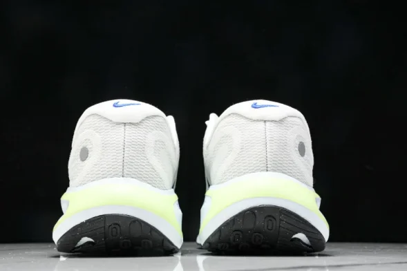 Nike Journey Run FN0228-101 