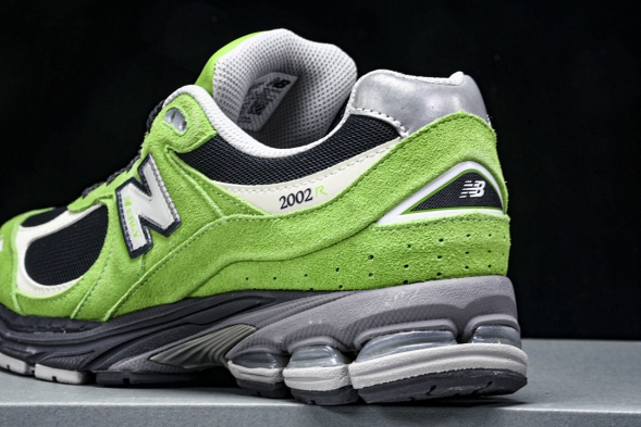 New Balance 2002R M2002RGZ 