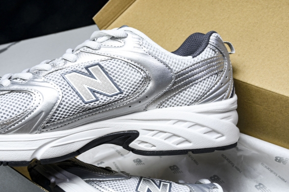 New Balance 530 MR530LG  