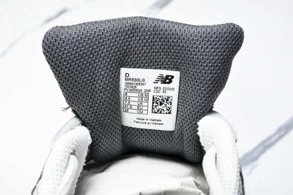 New Balance 530 MR530LG  