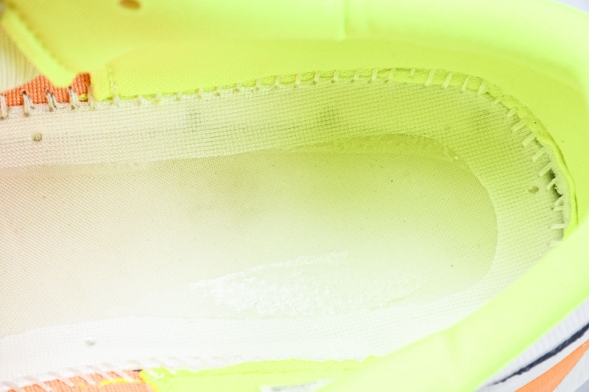 New Balance FuelCell Rebel V4 MFCXLL4 