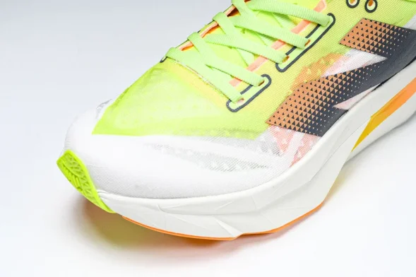 New Balance FuelCell Rebel V4 MFCXLL4 