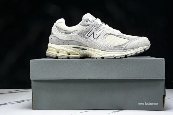 New Balance 2002R I2002REK 
