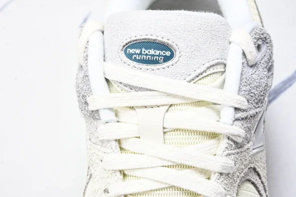 New Balance 2002R I2002REK 