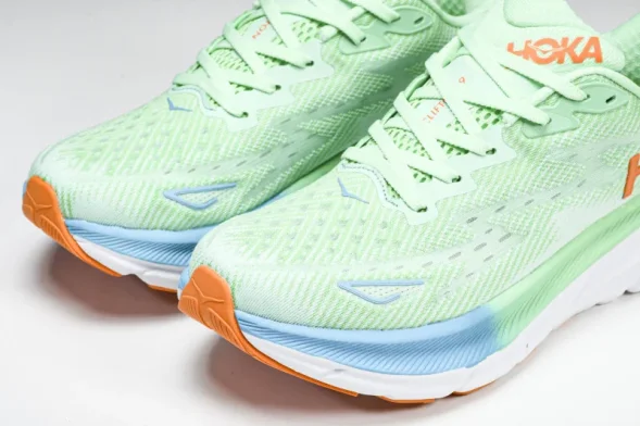 Hoka Clifton 9 1132210 ZLGL 