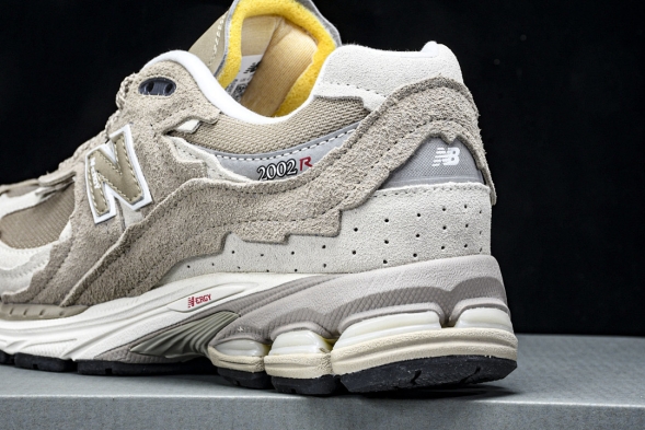 New Balance 2002R M2002RDL 