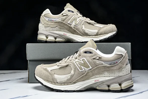 New Balance 2002R M2002RDL 
