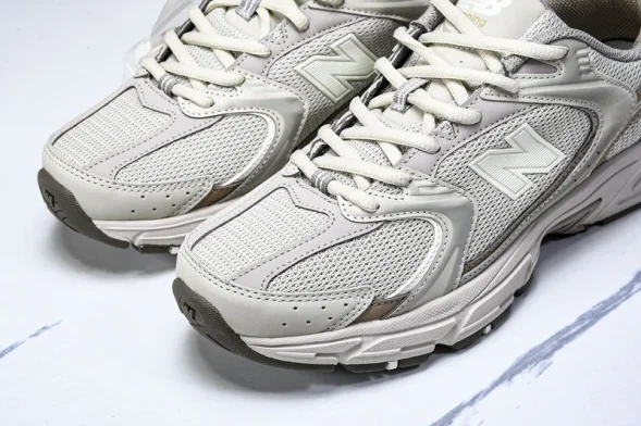 New Balance 530 MR530KOB 