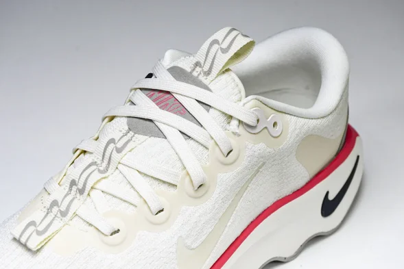 Nike Motiva DV1238-104 