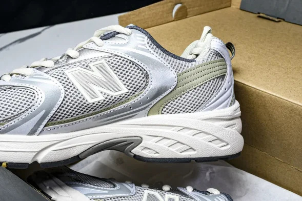 New Balance 530 Y2K MR530KMW 