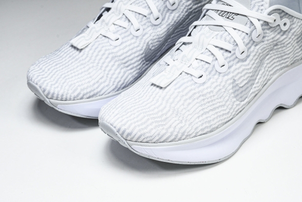 Nike Motiva DV1237-102 