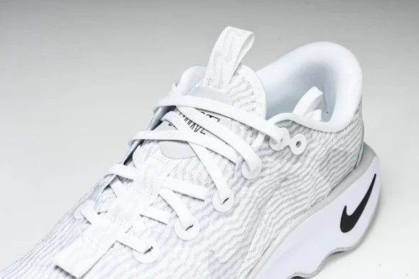 Nike Motiva DV1237-102 