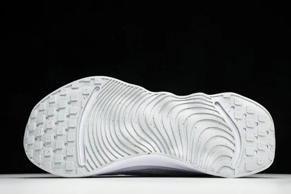 Nike Motiva DV1237-102 