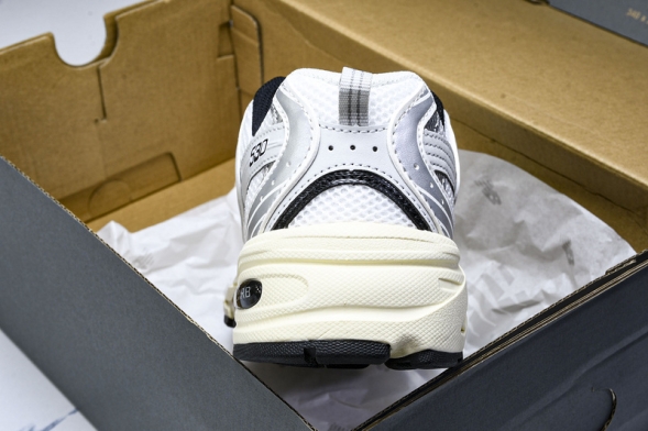 New Balance 530 MR530TA 