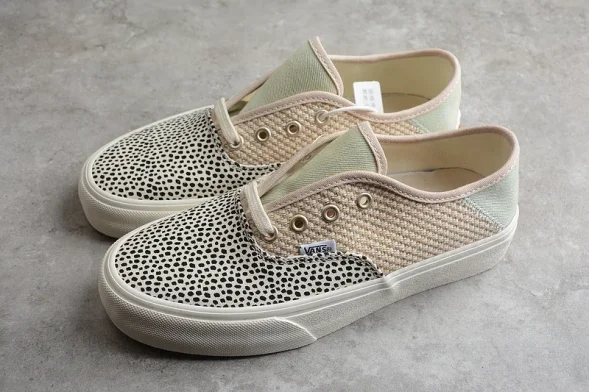 Vans Authentic VN0A5HYPAYR 