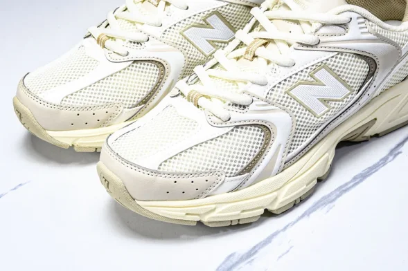 New Balance 530 MR530AA  