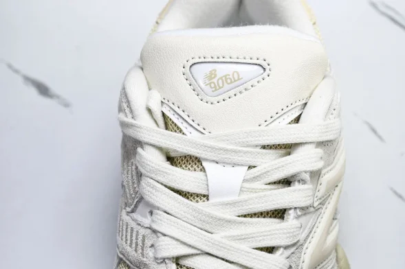 New Balance 9060 U9060SS 