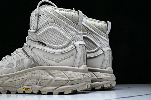 Hoka Tor Ultra Hi Gore-Tex 1129958 STPST 
