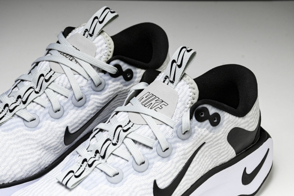 Nike Motiva DV1238-004 