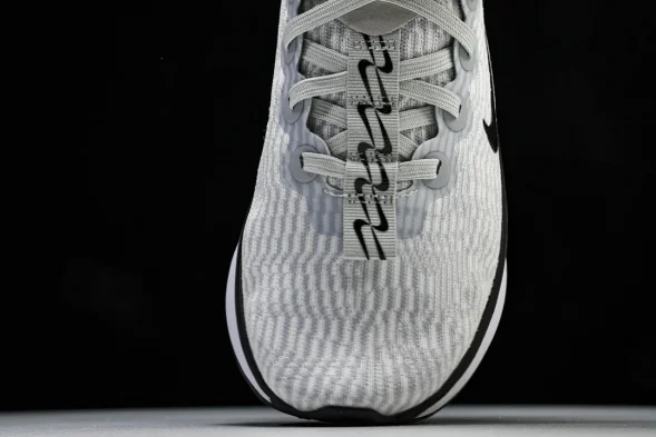 Nike Motiva DV1238-004 