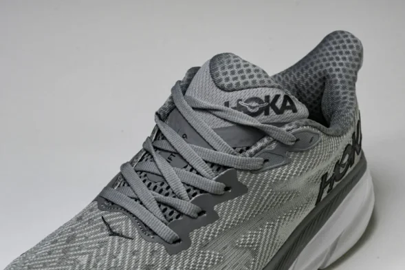 Hoka Clifton 9 1132210 HMBC 
