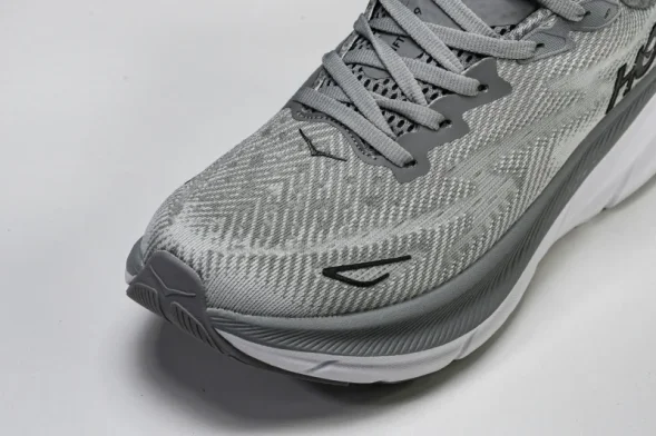 Hoka Clifton 9 1132210 HMBC 