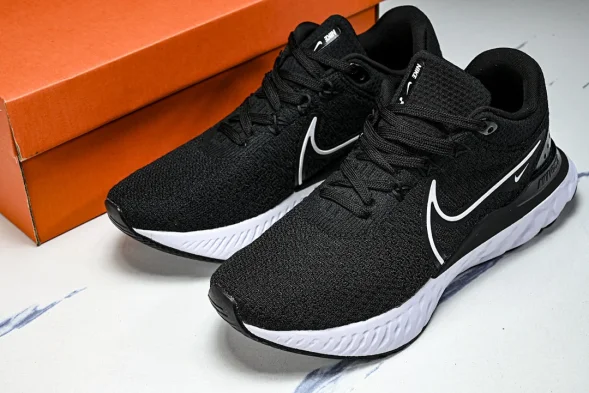 Nike React Infinity Run FK 3 DD3024 001 