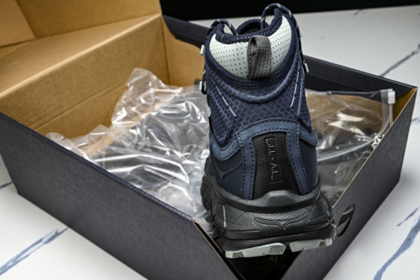 Hoka Tor Ultra Hi Gore-Tex 1144651 BJDT 