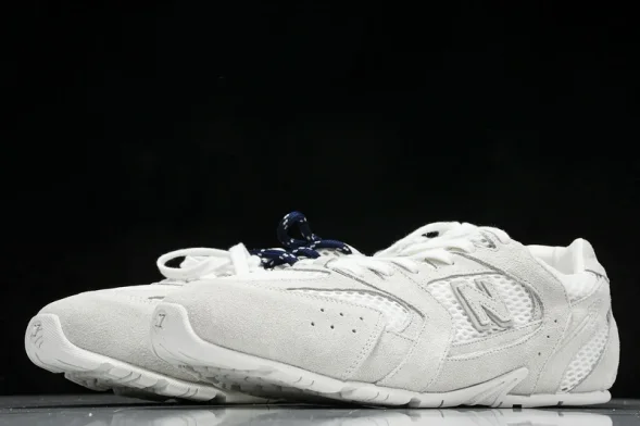 MiuMiu x New Balance 530 5E964D 