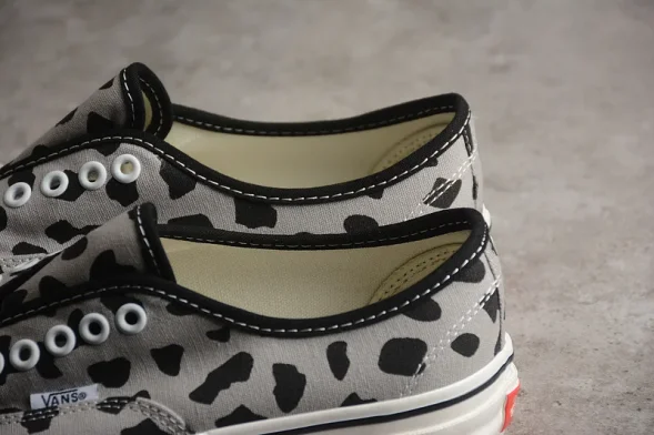 Vans Authentic x Wacko Maria VN0A4BV9GRY 