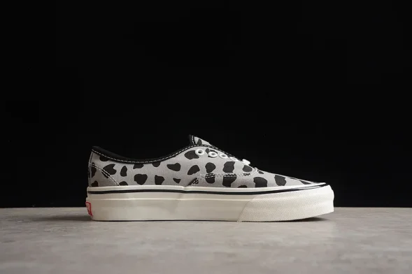 Vans Authentic x Wacko Maria VN0A4BV9GRY 