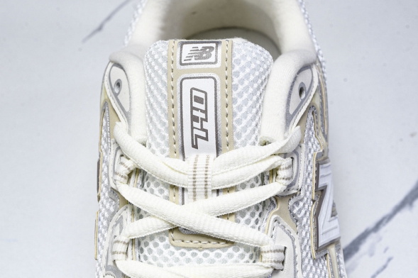 New Balance 740 U740PR2 