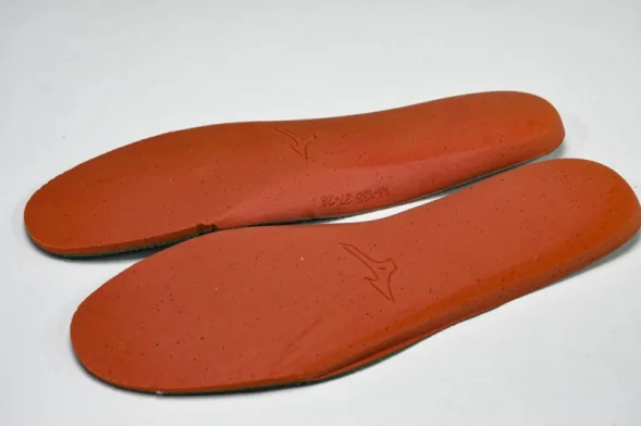 Mizuno Wave Momentum V1GA231244 