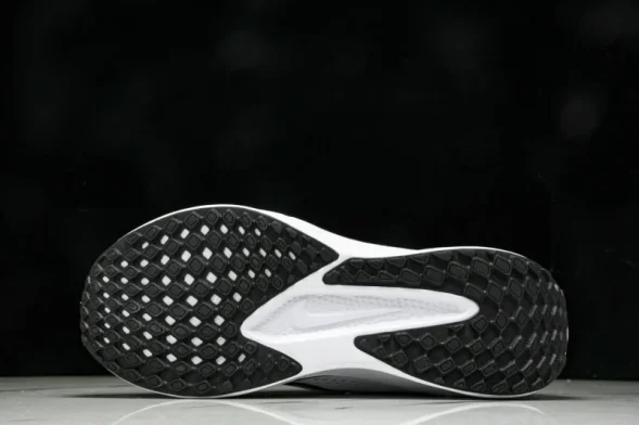 Nike Quest 6 FD6033-105 