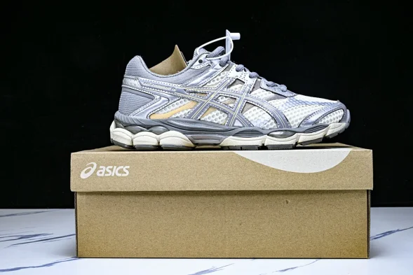 Asics Gel-Cumulus 16 TG 1203A733-101 