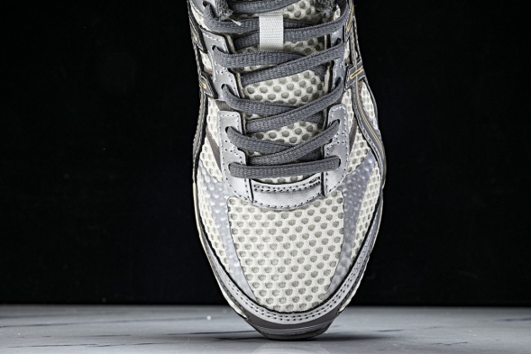 Asics Gel-Cumulus 16 TG 1203A733-101 