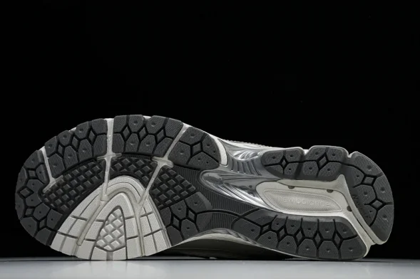 New Balance 1906 M1906RJM  